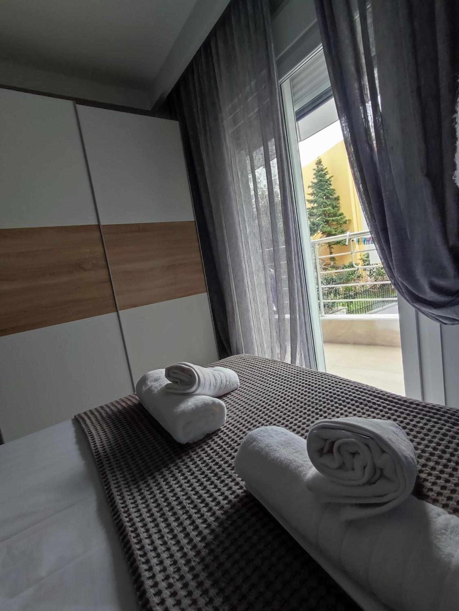 Domi Luxury Apartment Kavála ภายนอก รูปภาพ
