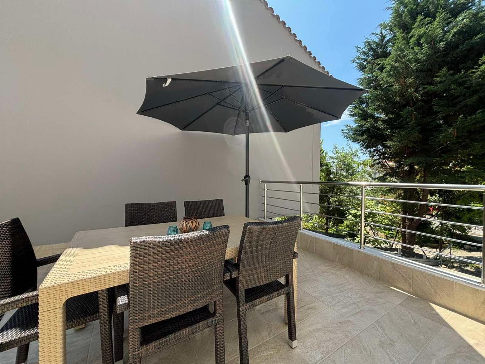 Domi Luxury Apartment Kavála ภายนอก รูปภาพ